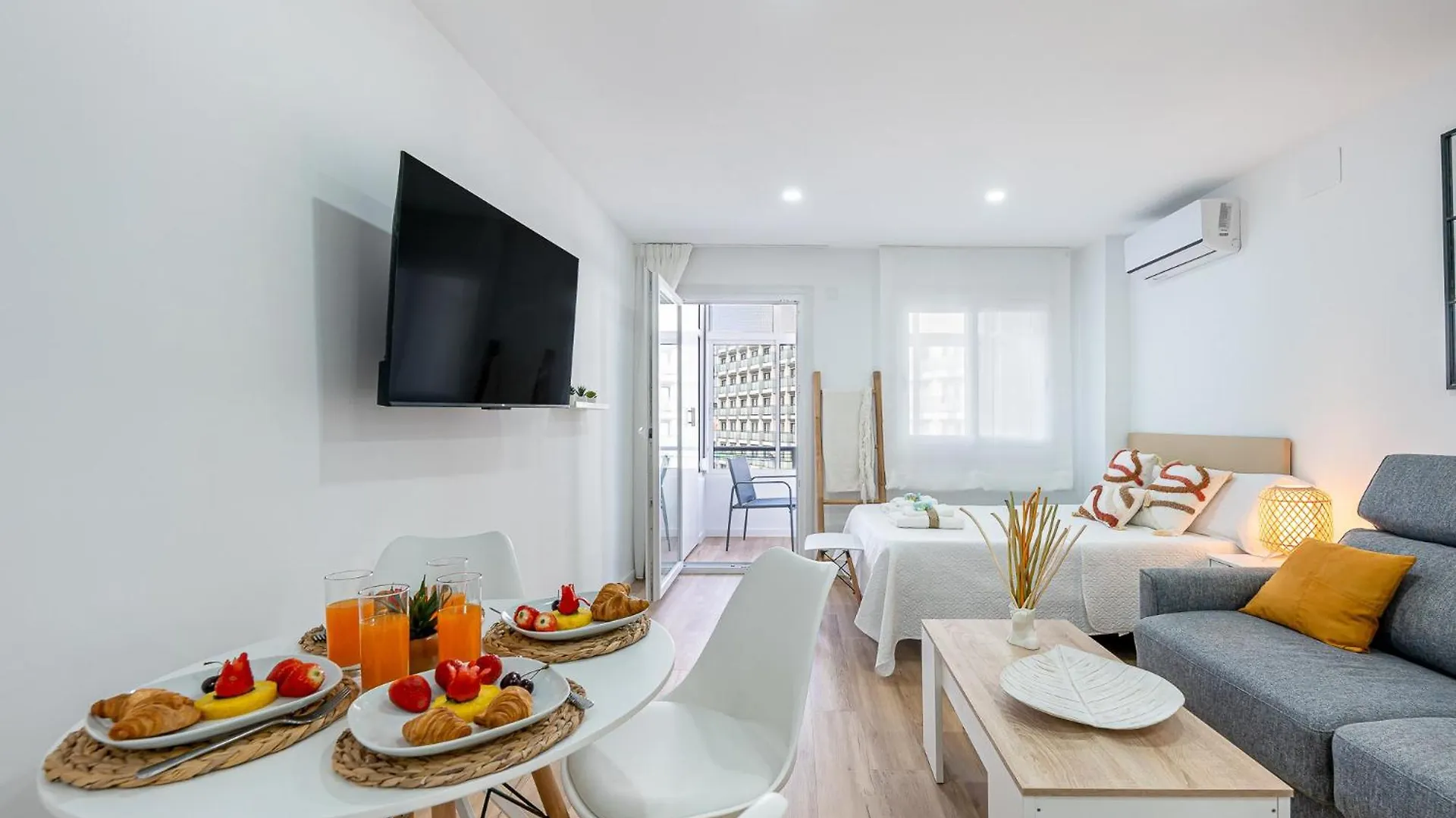 797 Holiday Rentals - Moderno Estudio En Los Verdiales Torremolinos